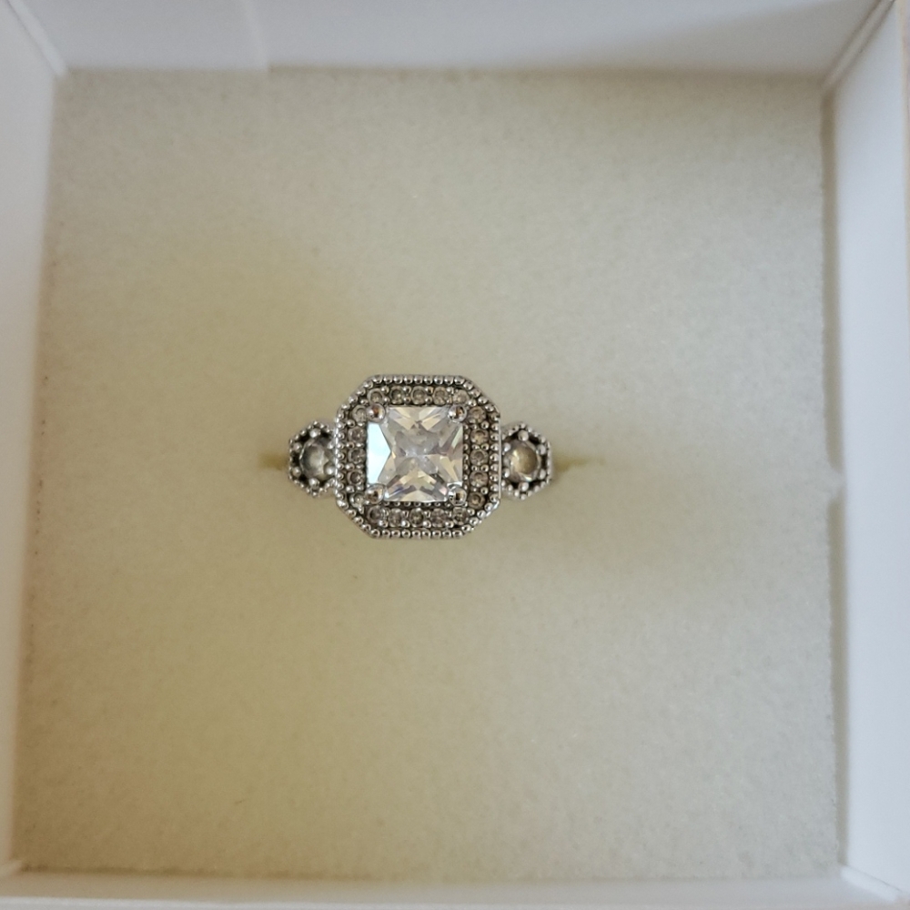 Stella & Dot Deco Cocktail Ring
